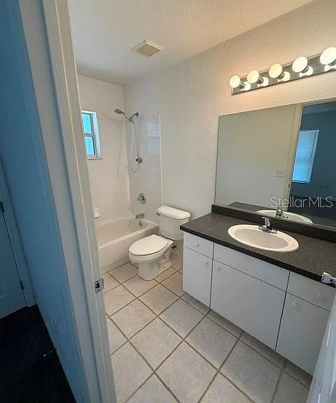 3100 SW 94th St #2 — Photo 8