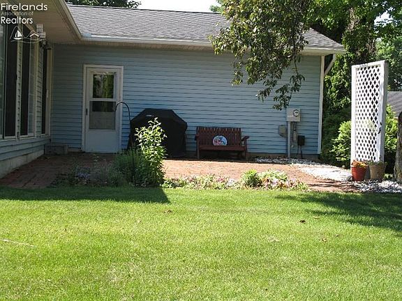 4th image of 135 Warnecke Dr