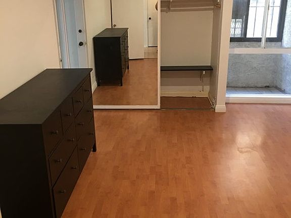 3rd image of 729 S Hobart Blvd APT 7