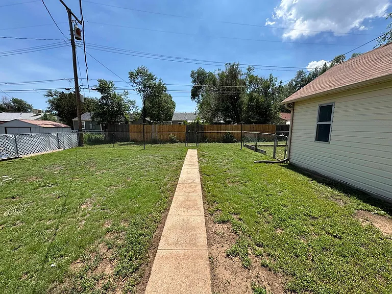 1205 Aspen Ave — Photo 13
