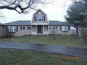 1st image of 13140 Lakehill Dr