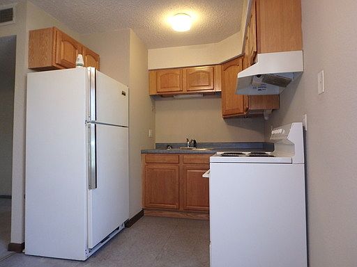 5th image of 2406 Whitegate Dr APT 30