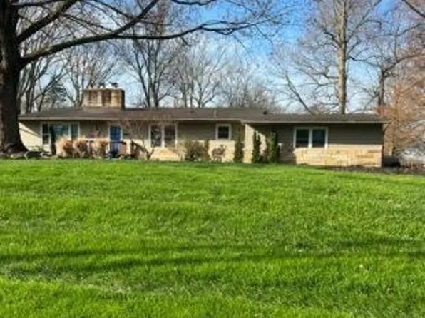 3050 Chamberlain Rd, Akron, OH 44333