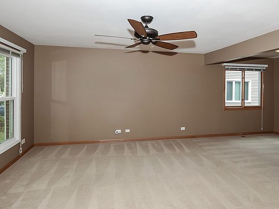 4th image of 5049 Kingston Dr