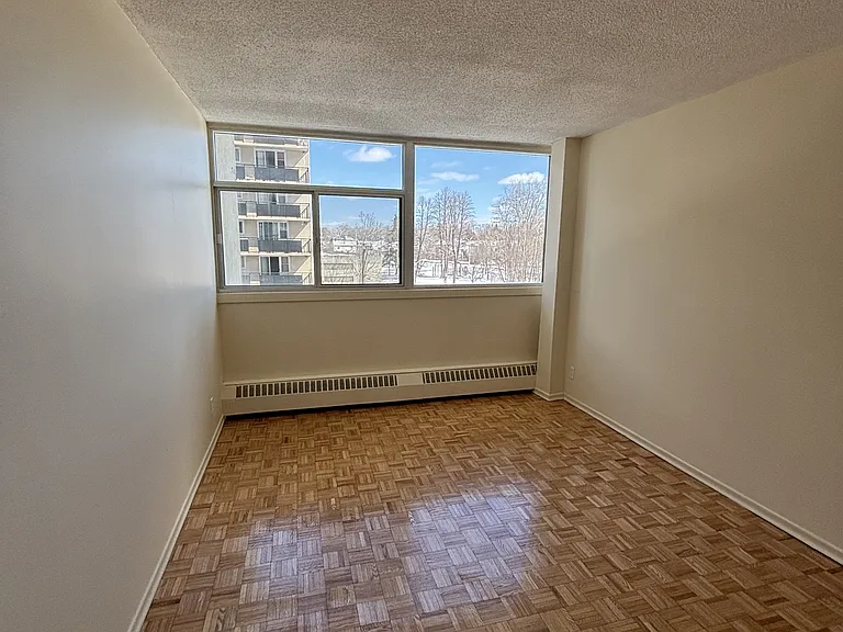 70 McEwen Ave #404 — Photo 14