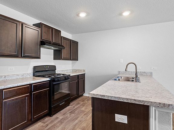 3rd image of 7602 Powder Gorge