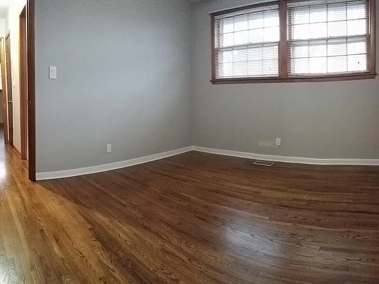 4894 Lynn Dr — Photo 15