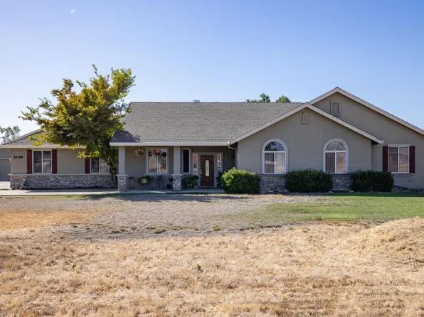 21196 E Rose Clover Ln, Linden, CA 95236