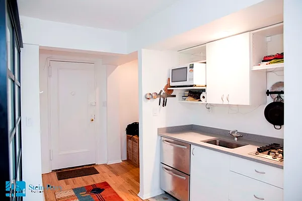 Sold by Stein-Perry | media 2