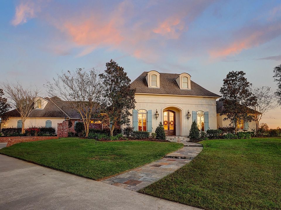 1st image of 115 Lantana Ct