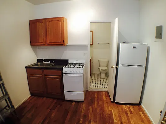 Rented by Bohemia Realty Group | media 19