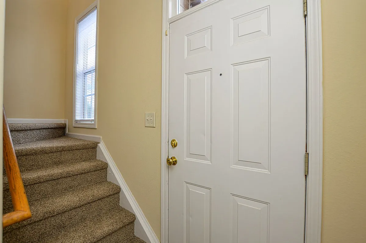 Building Photo - 8415 Spirea Ct