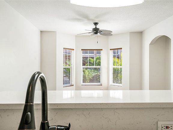5th image of 5025 Fairways Cir APT B207