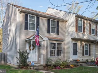 7608 Wood Mist Ln, Falls Church, VA 22043