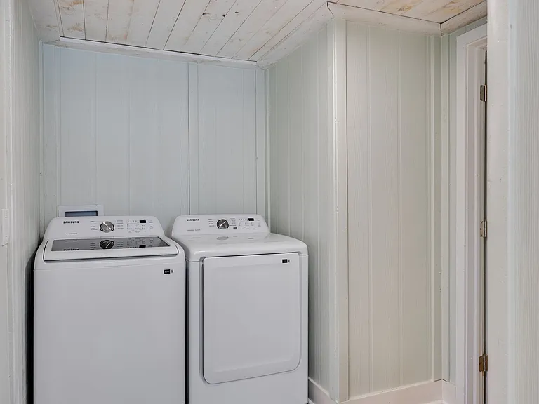 1205 Periwinkle Way #1 — Photo 11