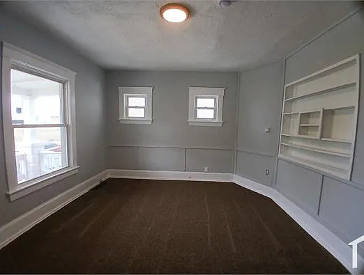 1563 W 102nd St #DOWN — Photo 1
