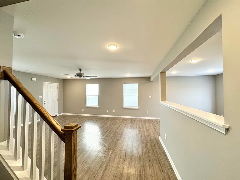 8077 Driftwood Loop — Photo 15