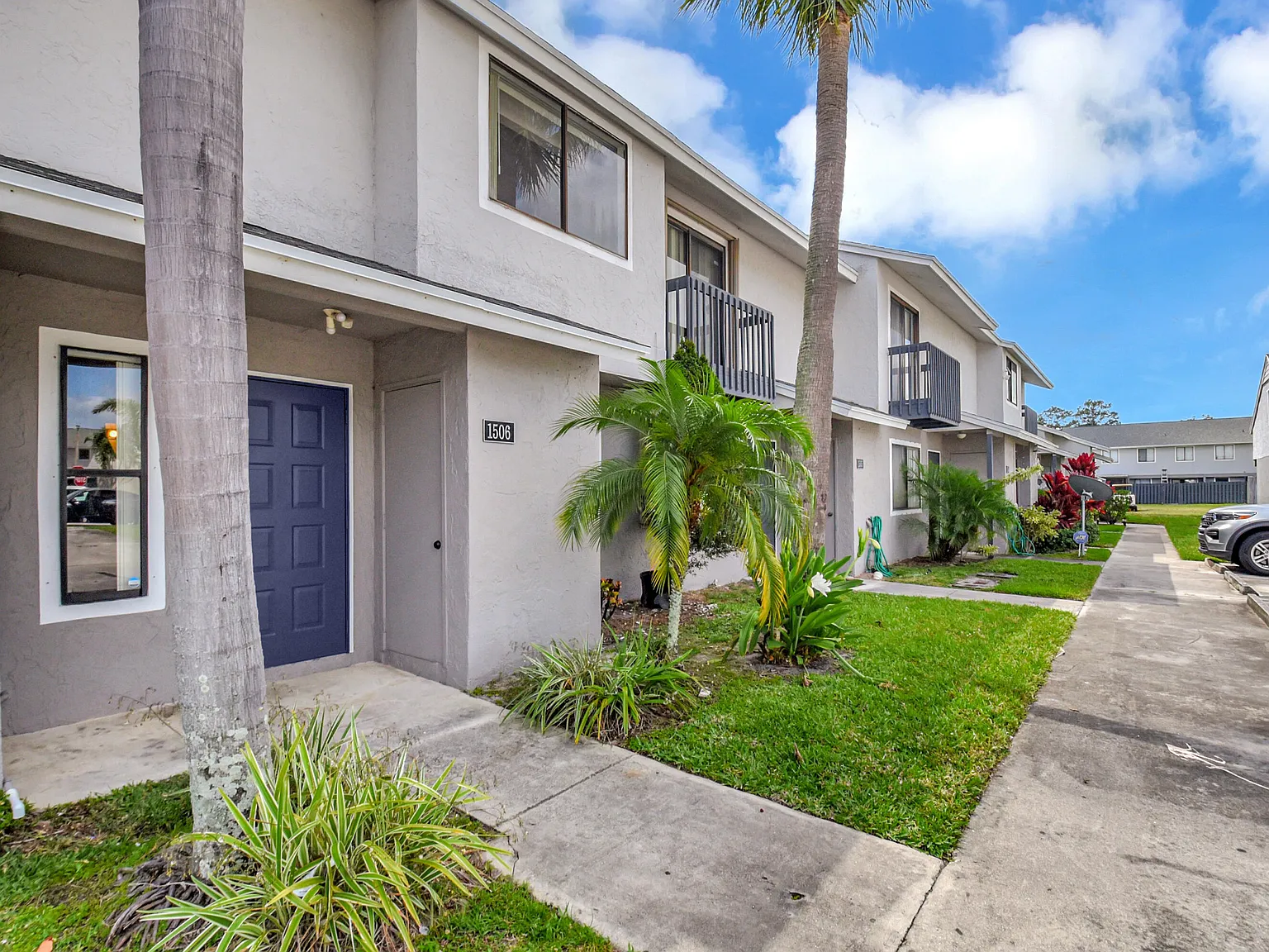 2 bed, 2.5 bath, 1260 sqft, $2,200 — Photo 3