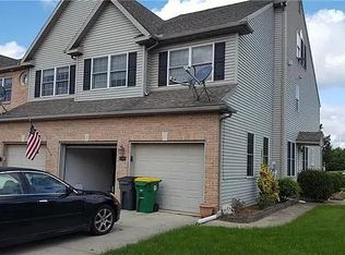 6599 Mine Dr, Macungie, PA
