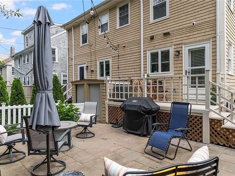 23 Pell St — Photo 25