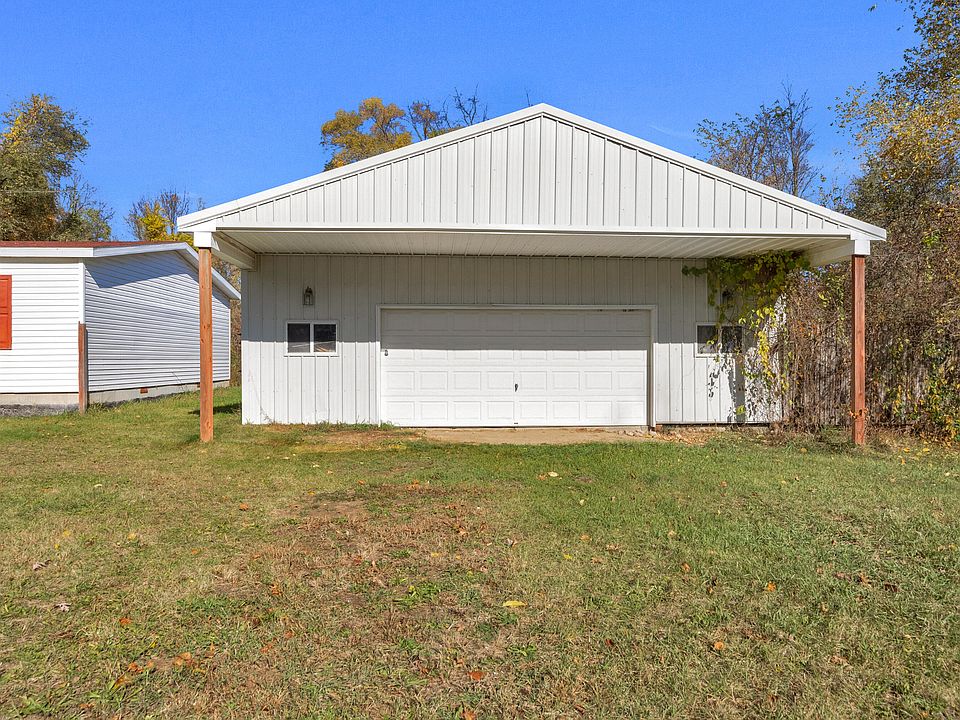 8618 W South County Line Rd, Greenville, MI 48838 Zillow