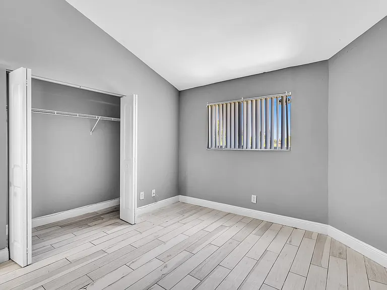 3417 NW 44th St #101 — Photo 33