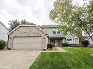 1215 N Arbor Ln, Palatine, IL 60067