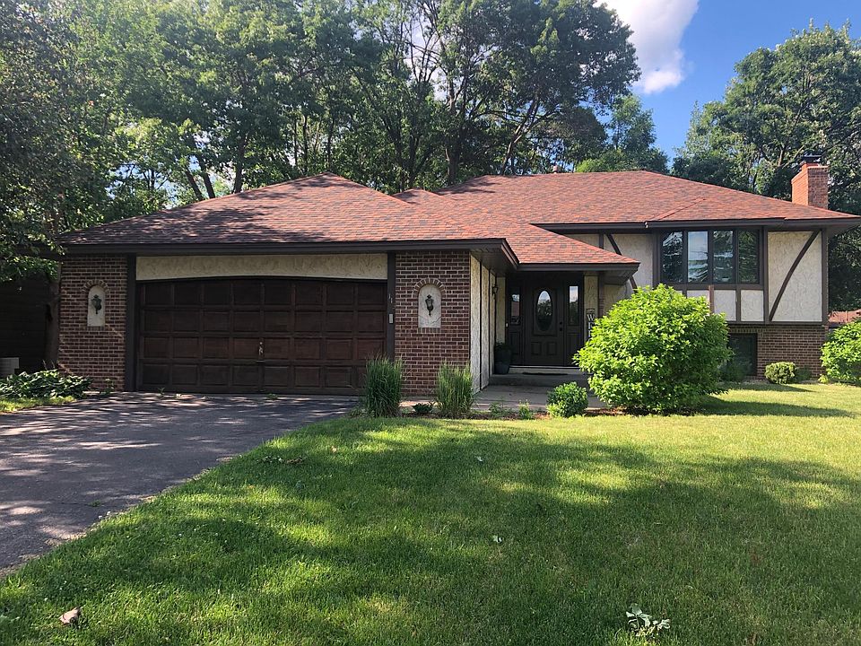 Welcome home to this 4 bed, 2 bath, 2 car garage single family home!