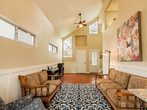 4th image of 3101 S Ivy Ln