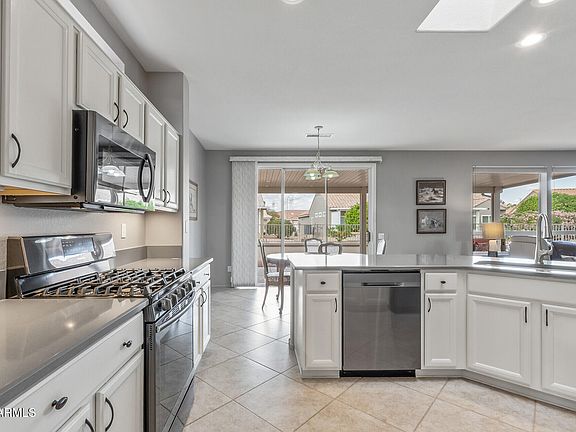 4th image of 15116 W CARBINE Way
