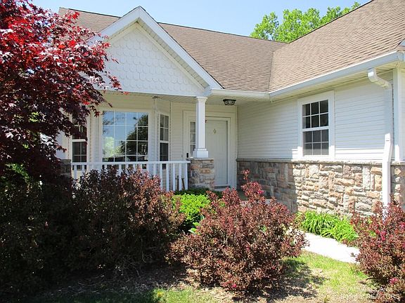 2nd image of 1336 Nottington Ct