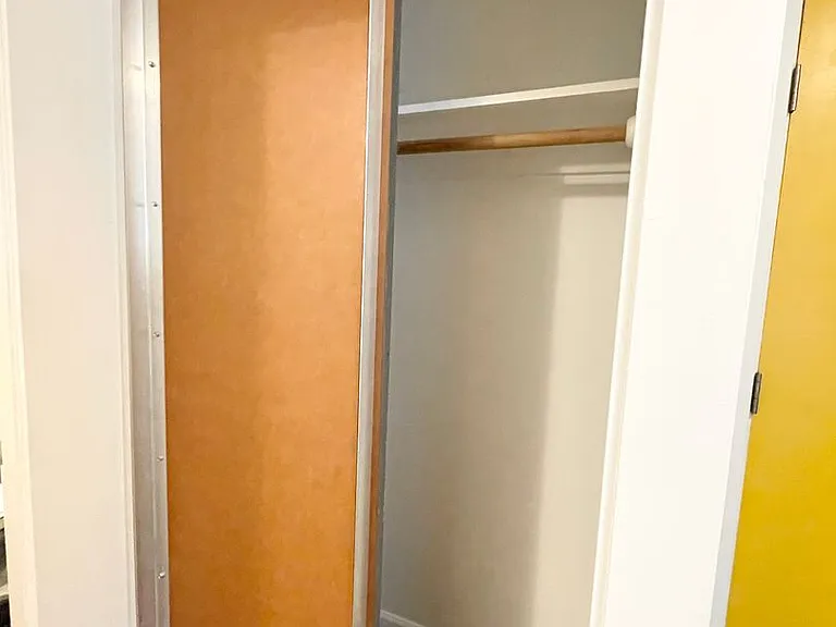 Bayview Apartments — Photo 93