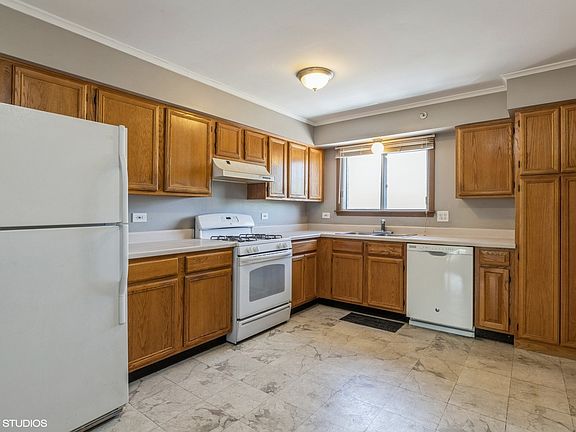 4th image of 1532 N River West Ct APT 3B