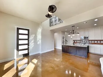 1690 Gruene Vineyard Xing — Photo 3