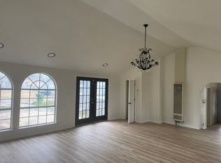 709 S Chupaderas St, San Antonio, TX 78207