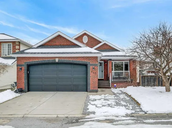 140 E Citadel Park NW, Calgary, AB T3G 3Y1