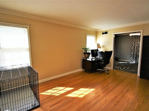 5th image of 1284 Laudeen Dr