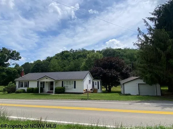 2742 Gladesville Rd, Independence, WV 26374