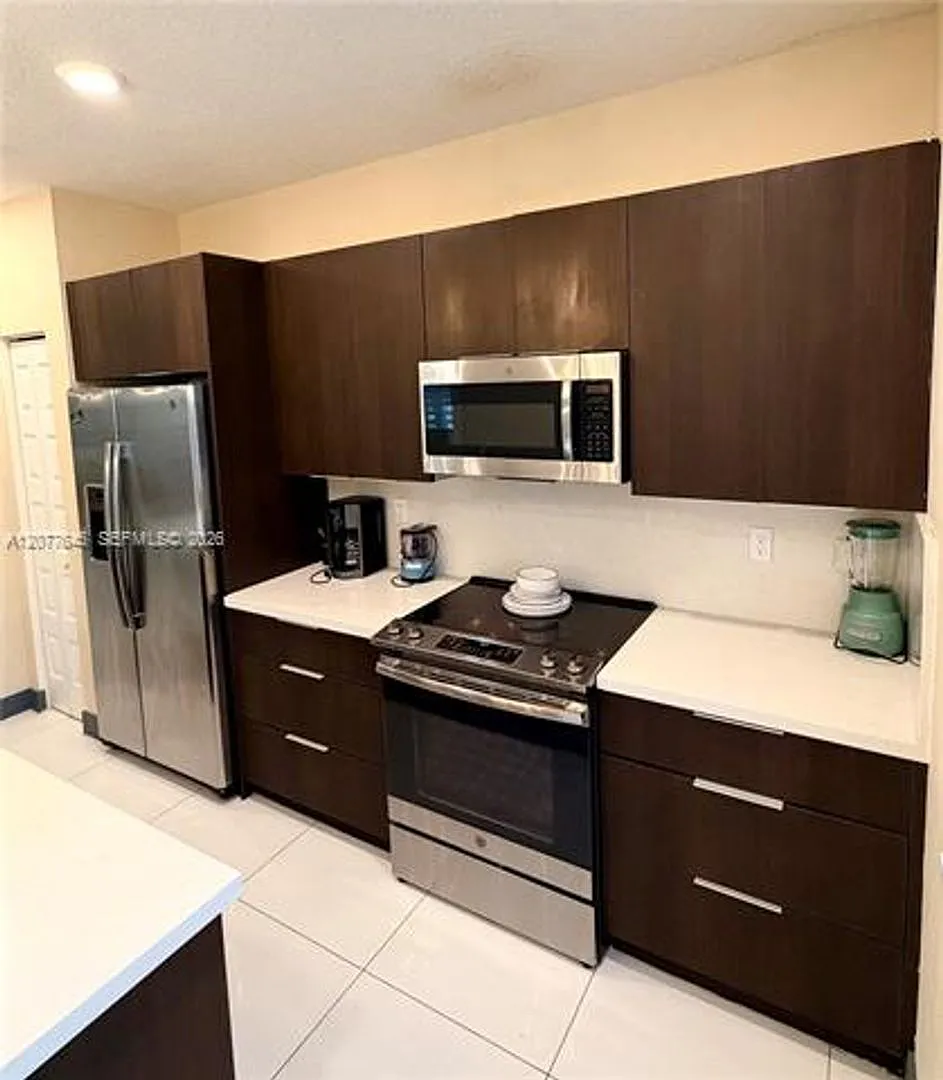 10455 NW 82nd St cu-10, Doral, FL 33178 — Photo 1