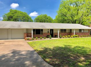 4412 Bridle Rd, Bartlesville, OK 74006