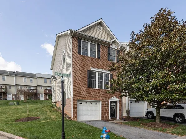 2984 Crystal Spring Ln, Harrisonburg, VA 22801