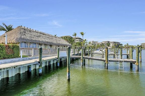 3rd image of 651 Seaview Ct APT 410