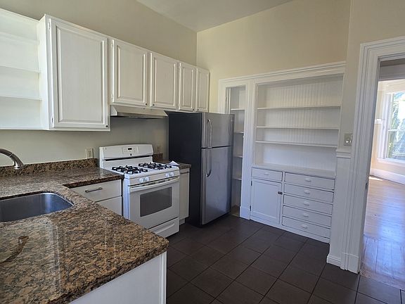 4th image of 1332 Dolores St APT 4