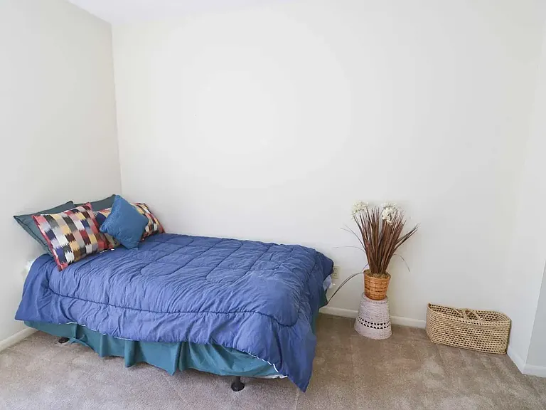Woodlake Village Apartments — Photo 12