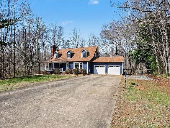 4th image of 391 Link Rd