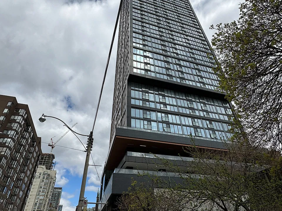 319 Jarvis St #2606
