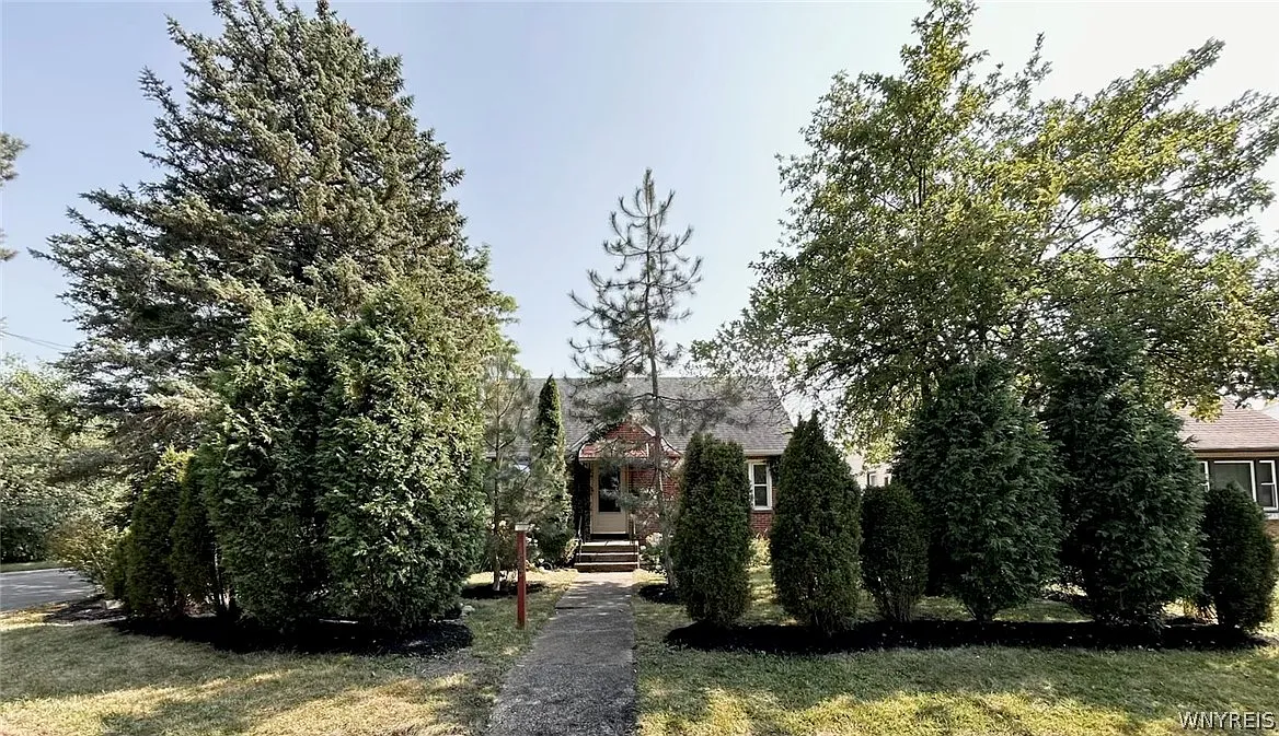 123 Cornell Ave photo 1