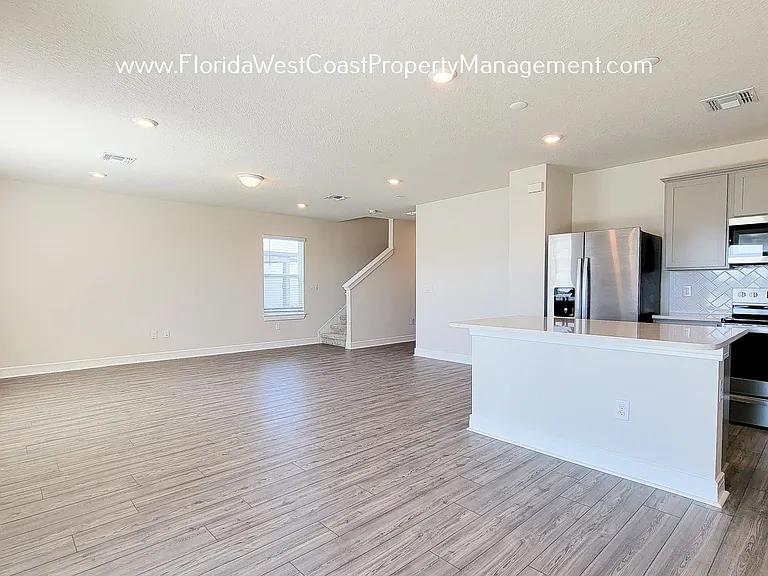 8415 Abalone Loop — Photo 2
