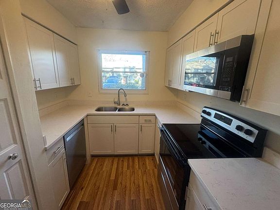 4th image of 3563 Splinterwood Rd