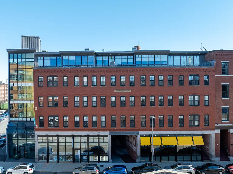 Sowa Boston — Photo 6